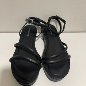 Black Strappy Platforms WIDE | LIKE NEW